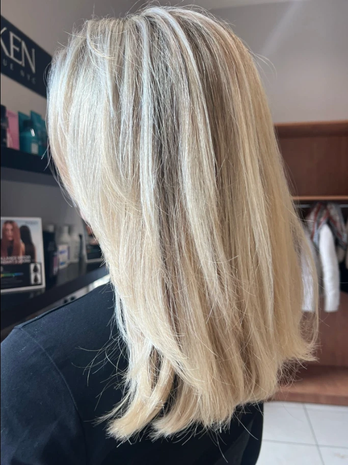 Balayage blond, réalisation du salon Jiffy Coiffure — Saint-Omer
